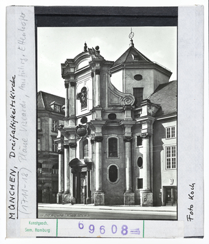 Vorschaubild München: Dreifaltigkeitskirche, Fassade 